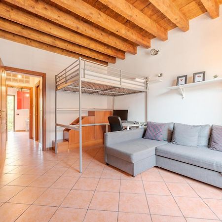 Guest Planet - Rosso Milano Apartment - Navigli Area Kültér fotó